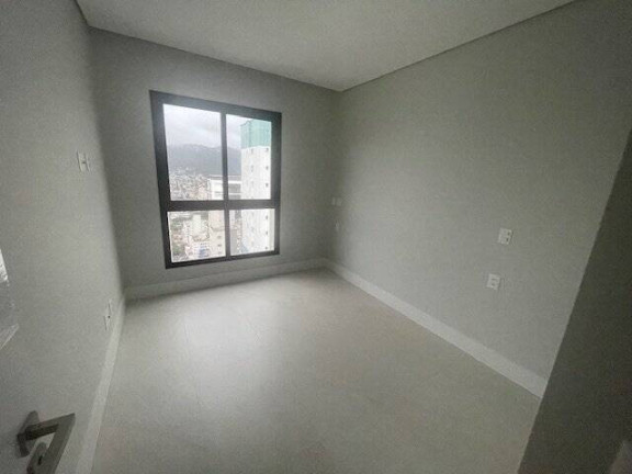 Imagem Apartamento com 4 Quartos à Venda, 132 m² em Centro - Balneário Camboriú Imagem Apartamento com 4 Quartos à Venda, 132 m² em Centro - Balneário Camboriú