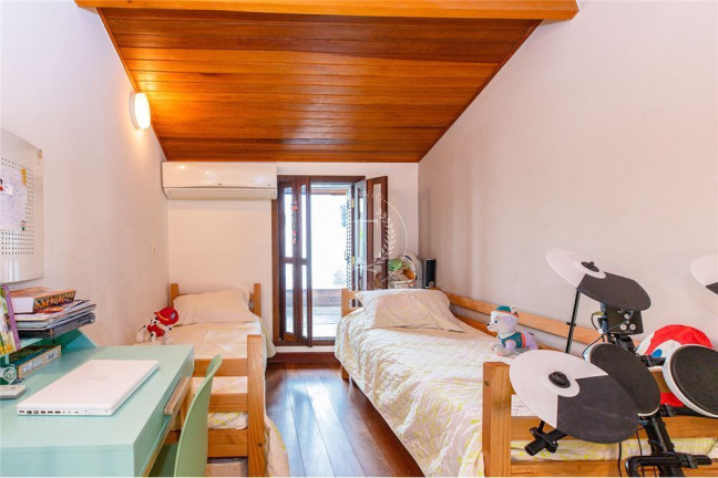 Imagem Casa com 3 Quartos à Venda, 150 m² em Jardins - São Paulo Imagem Casa com 3 Quartos à Venda, 150 m² em Jardins - São Paulo
