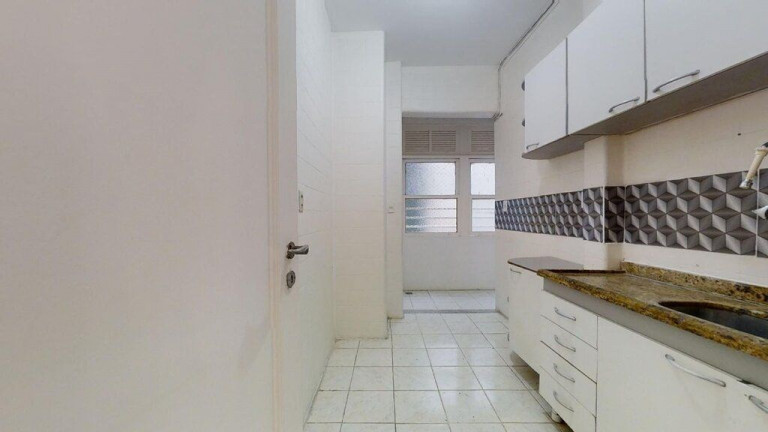 Imagem Imóvel com 2 Quartos à Venda, em Copacabana - Rio De Janeiro Imagem Imóvel com 2 Quartos à Venda, em Copacabana - Rio De Janeiro