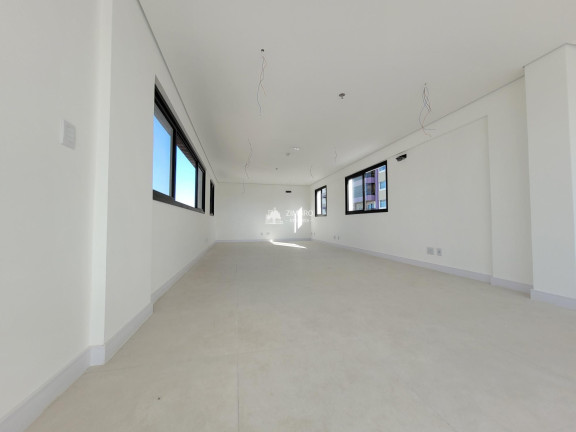 Imagem Sala Comercial à Venda, 99 m² em Centro - Santa Maria Imagem Sala Comercial à Venda, 99 m² em Centro - Santa Maria