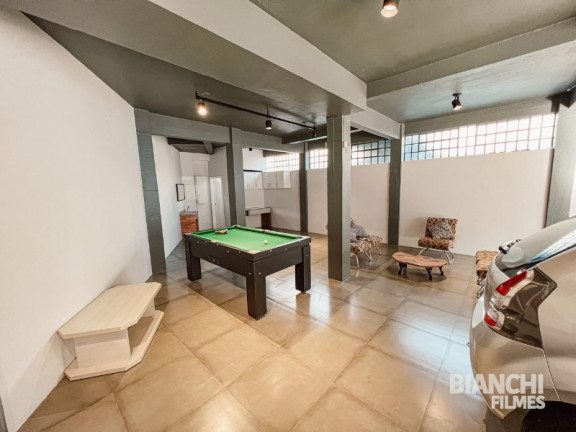 Imagem Sobrado com 3 Quartos à Venda, 328 m² em Jardim América - Caxias Do Sul Imagem Sobrado com 3 Quartos à Venda, 328 m² em Jardim América - Caxias Do Sul