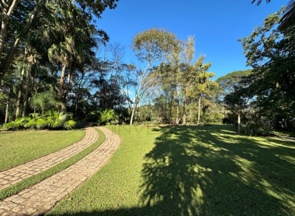 Imagem Imóvel com 3 Quartos à Venda, 434 m² em Chácara Dos Junqueiras - Carapicuíba Imagem Imóvel com 3 Quartos à Venda, 434 m² em Chácara Dos Junqueiras - Carapicuíba