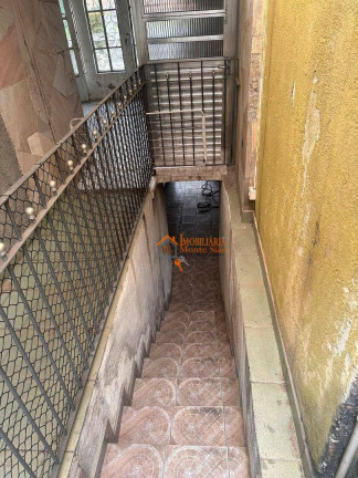 Imagem Sobrado com 6 Quartos à Venda, 200 m² em Camargos - Guarulhos Imagem Sobrado com 6 Quartos à Venda, 200 m² em Camargos - Guarulhos