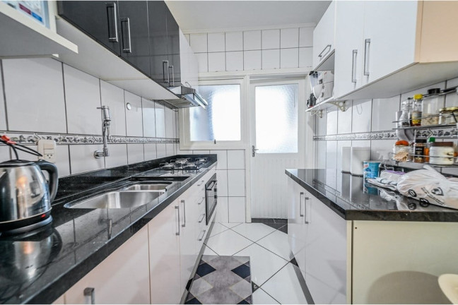 Imagem Imóvel com 2 Quartos à Venda, 71 m² em Nonoai - Porto Alegre Imagem Imóvel com 2 Quartos à Venda, 71 m² em Nonoai - Porto Alegre