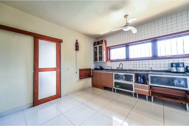 Imagem Casa com 4 Quartos à Venda, 329 m² em Ipanema - Porto Alegre Imagem Casa com 4 Quartos à Venda, 329 m² em Ipanema - Porto Alegre