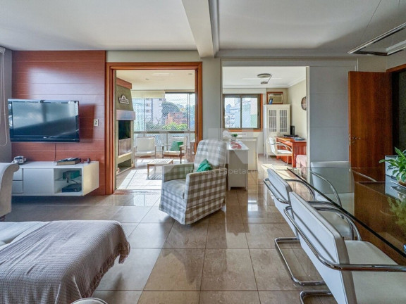 Imagem Apartamento com 3 Quartos à Venda, 117 m² em Petrópolis - Porto Alegre Imagem Apartamento com 3 Quartos à Venda, 117 m² em Petrópolis - Porto Alegre