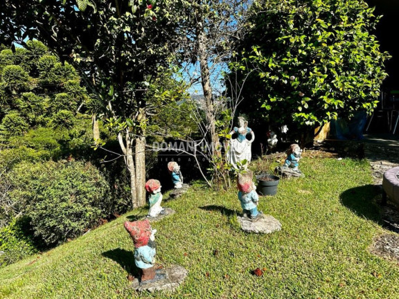 Imagem Casa com 4 Quartos à Venda, 170 m² em Região Do Vale Encantado - Campos Do Jordão Imagem Casa com 4 Quartos à Venda, 170 m² em Região Do Vale Encantado - Campos Do Jordão
