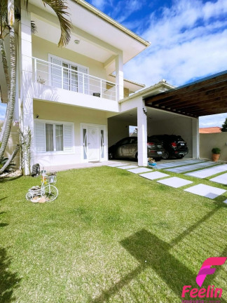 Imagem Casa com 3 Quartos à Venda, 227 m² em Carianos - Florianópolis Imagem Casa com 3 Quartos à Venda, 227 m² em Carianos - Florianópolis
