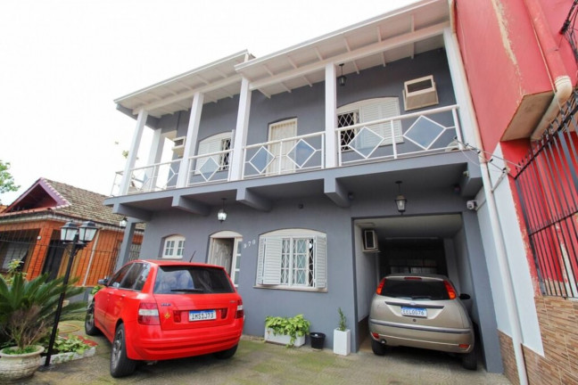 Imóvel com 5 Quartos à Venda,  em Sarandi - Porto Alegre