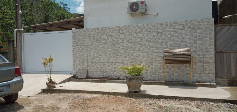 Imagem Casa com 2 Quartos para Temporada, 150 m² em Praia Da Lagoinha - Ubatuba Imagem Casa com 2 Quartos para Temporada, 150 m² em Praia Da Lagoinha - Ubatuba