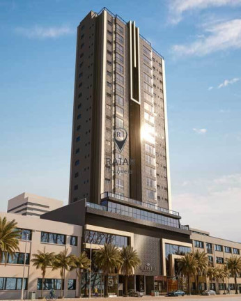 Apartamento com 4 Quartos à Venda,  em Centro - Balneário Camboriú