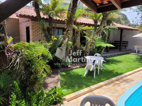 Imagem Casa com 3 Quartos à Venda, 218 m² em Campeche - Florianópolis Imagem Casa com 3 Quartos à Venda, 218 m² em Campeche - Florianópolis