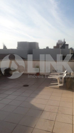 Imagem Imóvel com 4 Quartos à Venda, 212 m² em Jardim Itu - Porto Alegre Imagem Imóvel com 4 Quartos à Venda, 212 m² em Jardim Itu - Porto Alegre