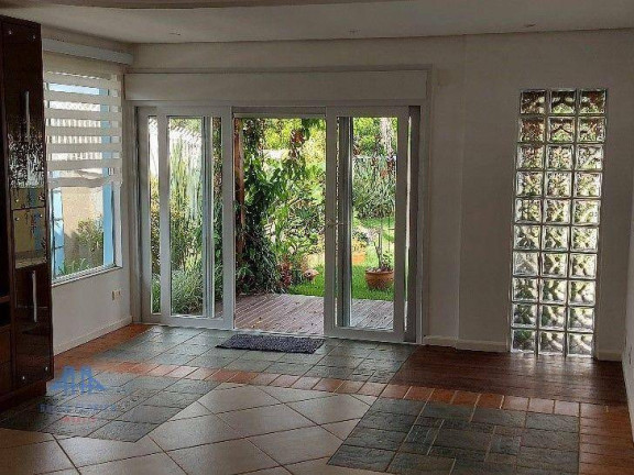 Imagem Casa com 3 Quartos à Venda, 179 m² em Morro Das Pedras - Florianópolis Imagem Casa com 3 Quartos à Venda, 179 m² em Morro Das Pedras - Florianópolis