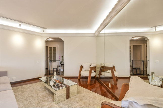 Imagem Apartamento com 4 Quartos à Venda, 227 m² em Moema - São Paulo