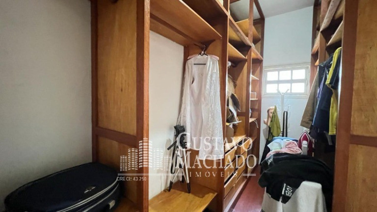 Imagem Casa com 3 Quartos à Venda, 300 m² em Laranjal - Volta Redonda Imagem Casa com 3 Quartos à Venda, 300 m² em Laranjal - Volta Redonda