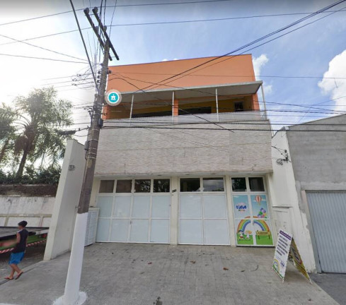 Imóvel Comercial para Alugar, 300 m² em Vila Veloso - Carapicuíba