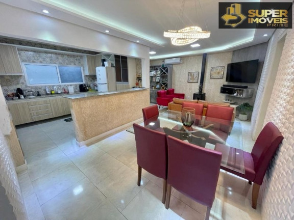 Imagem Casa com 3 Quartos à Venda, 360 m² em Laranjal - Pelotas