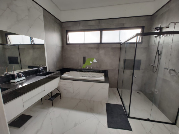Imagem Casa com 3 Quartos à Venda, 367 m²