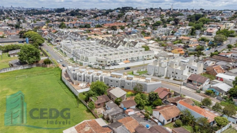 Imagem Casa com 3 Quartos à Venda, 102 m² em Uberaba - Curitiba Imagem Casa com 3 Quartos à Venda, 102 m² em Uberaba - Curitiba