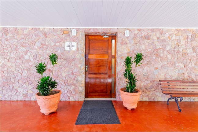 Imagem Apartamento com 1 Quarto à Venda, 42 m² em Menino Deus - Porto Alegre Imagem Apartamento com 1 Quarto à Venda, 42 m² em Menino Deus - Porto Alegre