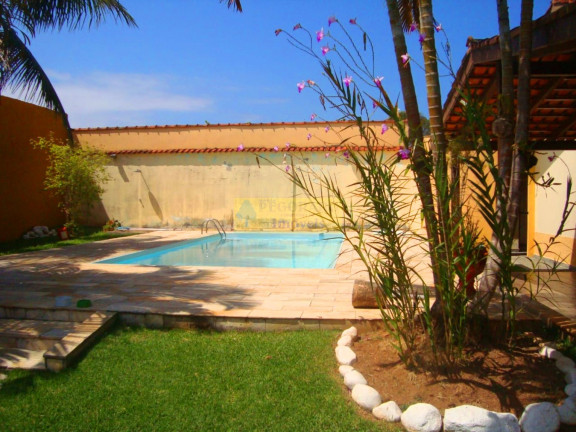 Casa com 4 Quartos à Venda, 220 m² em Jardim Britânia - Caraguatatuba
