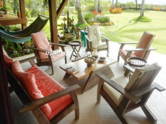 Imagem Imóvel com 6 Quartos à Venda, em Ilha Dos Tubarões - Igrapiúna Imagem Imóvel com 6 Quartos à Venda, em Ilha Dos Tubarões - Igrapiúna