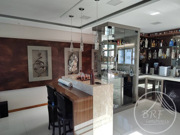 Imagem Cobertura com 4 Quartos à Venda, 230 m² em Balneário - Florianópolis Imagem Cobertura com 4 Quartos à Venda, 230 m² em Balneário - Florianópolis
