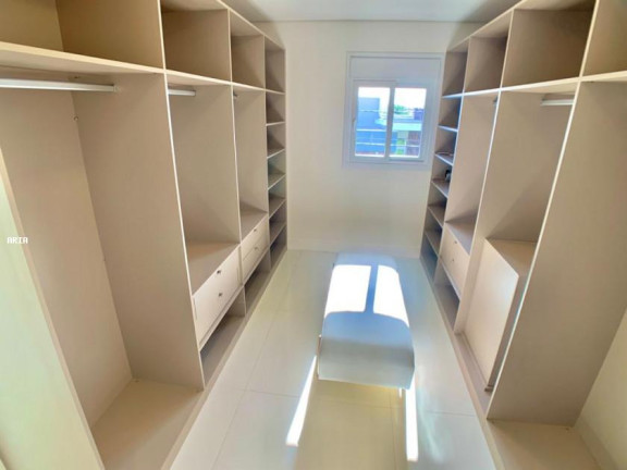 Imagem Casa com 3 Quartos à Venda, 300 m² em Centro - Xangri-lá Imagem Casa com 3 Quartos à Venda, 300 m² em Centro - Xangri-lá