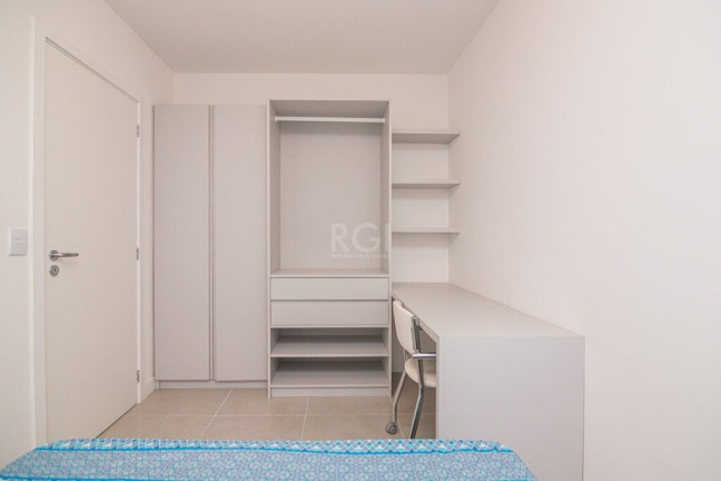 Imagem Apartamento com 1 Quarto à Venda, 31 m² em Centro Histórico - Porto Alegre Imagem Apartamento com 1 Quarto à Venda, 31 m² em Centro Histórico - Porto Alegre