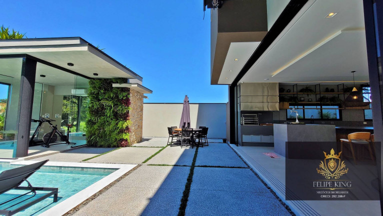 Imagem Casa com 7 Quartos à Venda, em Riviera Módulo 16 - Bertioga Imagem Casa com 7 Quartos à Venda, em Riviera Módulo 16 - Bertioga