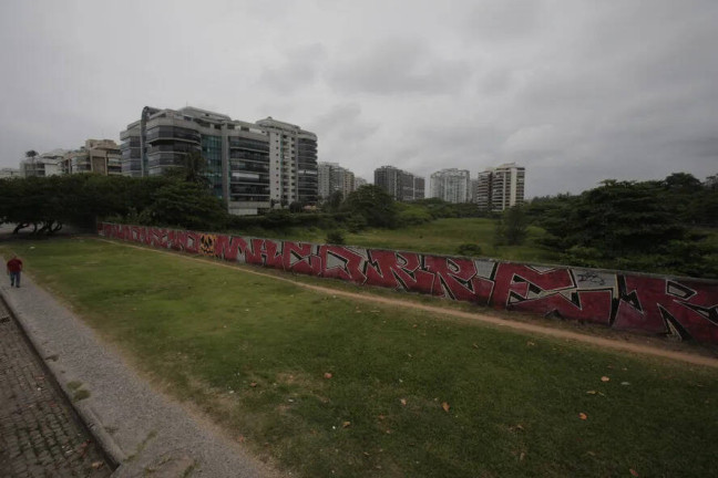 Imagem Apartamento com 5 Quartos à Venda, em Barra Da Tijuca - Rio De Janeiro Imagem Apartamento com 5 Quartos à Venda, em Barra Da Tijuca - Rio De Janeiro