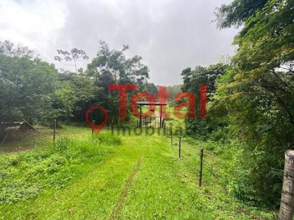Imagem Chácara com 4 Quartos à Venda, 64.000 m² em Zona Rural - Antônio Dias Imagem Chácara com 4 Quartos à Venda, 64.000 m² em Zona Rural - Antônio Dias