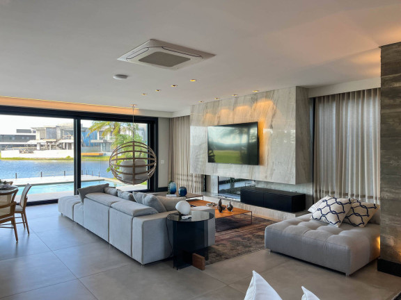 Imagem Casa com 5 Quartos à Venda, 475 m² em Centro - Xangri-lá Imagem Casa com 5 Quartos à Venda, 475 m² em Centro - Xangri-lá