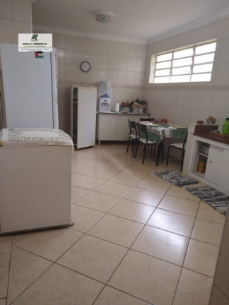 Imagem Casa com 4 Quartos à Venda, em Praia Das Cigarras - São Sebastião Imagem Casa com 4 Quartos à Venda, em Praia Das Cigarras - São Sebastião