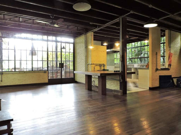 Imagem Casa com 4 Quartos à Venda, 2.620 m² em Chácara Dos Junqueiras - Carapicuíba Imagem Casa com 4 Quartos à Venda, 2.620 m² em Chácara Dos Junqueiras - Carapicuíba