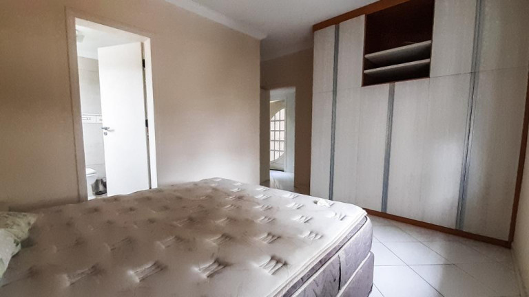 Imagem Apartamento com 3 Quartos à Venda, 176 m² em Pitangueiras - Guarujá Imagem Apartamento com 3 Quartos à Venda, 176 m² em Pitangueiras - Guarujá