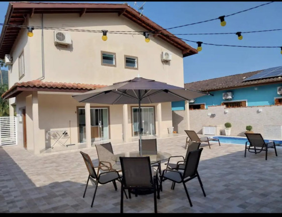 Imagem Casa com 3 Quartos para Temporada, 250 m² em Horto Florestal - Ubatuba