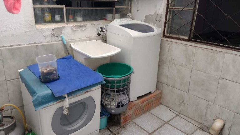 Imagem Casa com 2 Quartos à Venda, em Costa E Silva - Porto Alegre Imagem Casa com 2 Quartos à Venda, em Costa E Silva - Porto Alegre