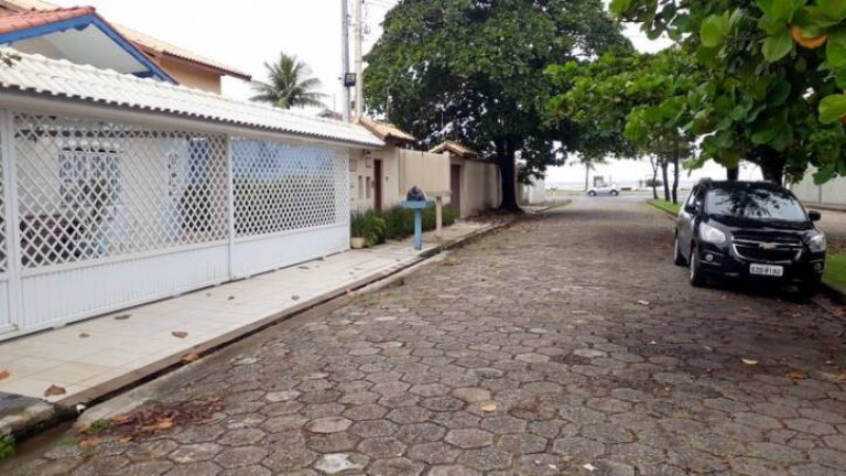 Imagem Casa com 5 Quartos à Venda, 360 m² em Cidade Nova Peruibe - Peruíbe Imagem Casa com 5 Quartos à Venda, 360 m² em Cidade Nova Peruibe - Peruíbe