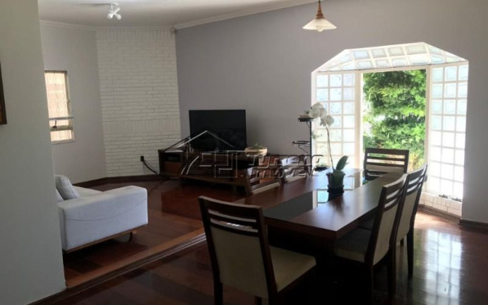 Imagem Casa com 3 Quartos à Venda, 160 m² em Jardim Das Indústrias - São José Dos Campos Imagem Casa com 3 Quartos à Venda, 160 m² em Jardim Das Indústrias - São José Dos Campos