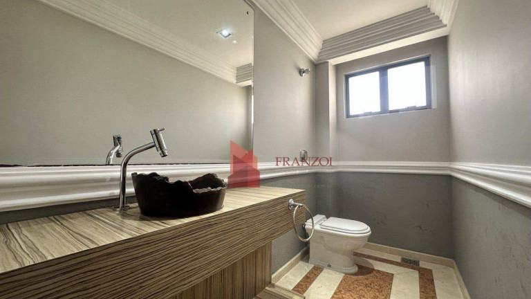 Imagem Apartamento com 3 Quartos à Venda, 240 m² em Centro - Itajaí Imagem Apartamento com 3 Quartos à Venda, 240 m² em Centro - Itajaí