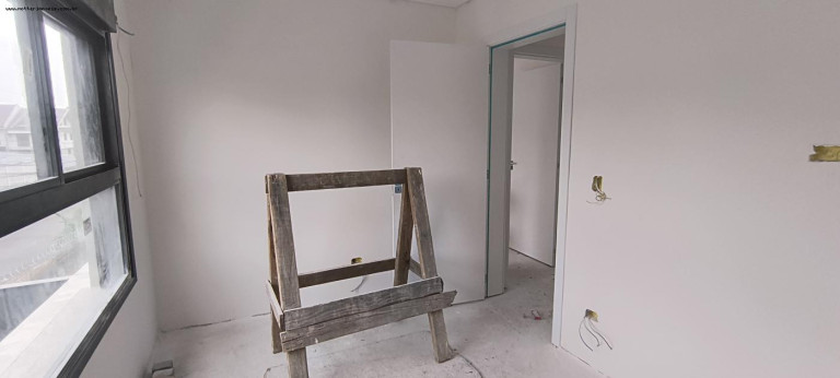 Imagem Casa com 3 Quartos à Venda, 162 m² em Xaxim - Curitiba
