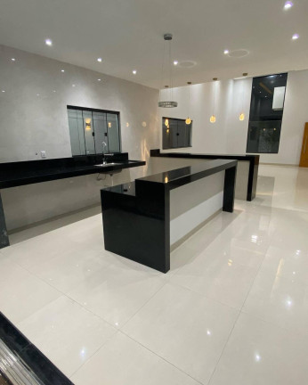 Imagem Casa com 3 Quartos à Venda, 360 m² em Residencial Jardim Canedo - Senador Canedo