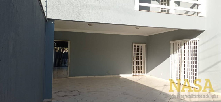 Imagem Casa com 4 Quartos à Venda, 420 m² em Cuiabá Imagem Casa com 4 Quartos à Venda, 420 m² em Cuiabá