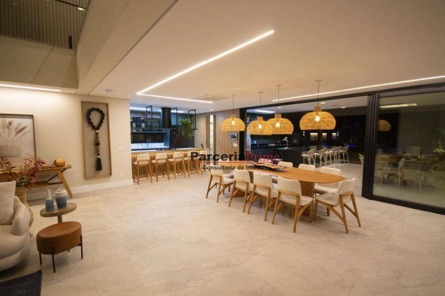Imagem Casa com 6 Quartos à Venda, 700 m² em Riviera Módulo 16 - Bertioga Imagem Casa com 6 Quartos à Venda, 700 m² em Riviera Módulo 16 - Bertioga