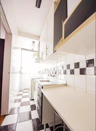Imagem Apartamento com 2 Quartos à Venda, 51 m² em Moinhos De Vento - Porto Alegre Imagem Apartamento com 2 Quartos à Venda, 51 m² em Moinhos De Vento - Porto Alegre