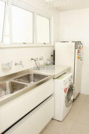 Imagem Apartamento com 4 Quartos à Venda, 208 m²