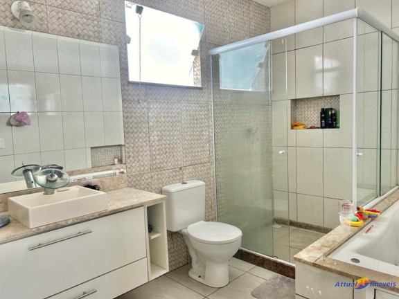 Imagem Casa com 4 Quartos à Venda, 184 m² em Jardim Europa - Teresópolis