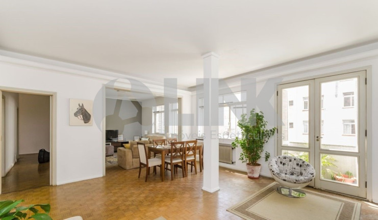 Imagem Apartamento com 3 Quartos à Venda, 203 m² em Centro Histórico - Porto Alegre Imagem Apartamento com 3 Quartos à Venda, 203 m² em Centro Histórico - Porto Alegre